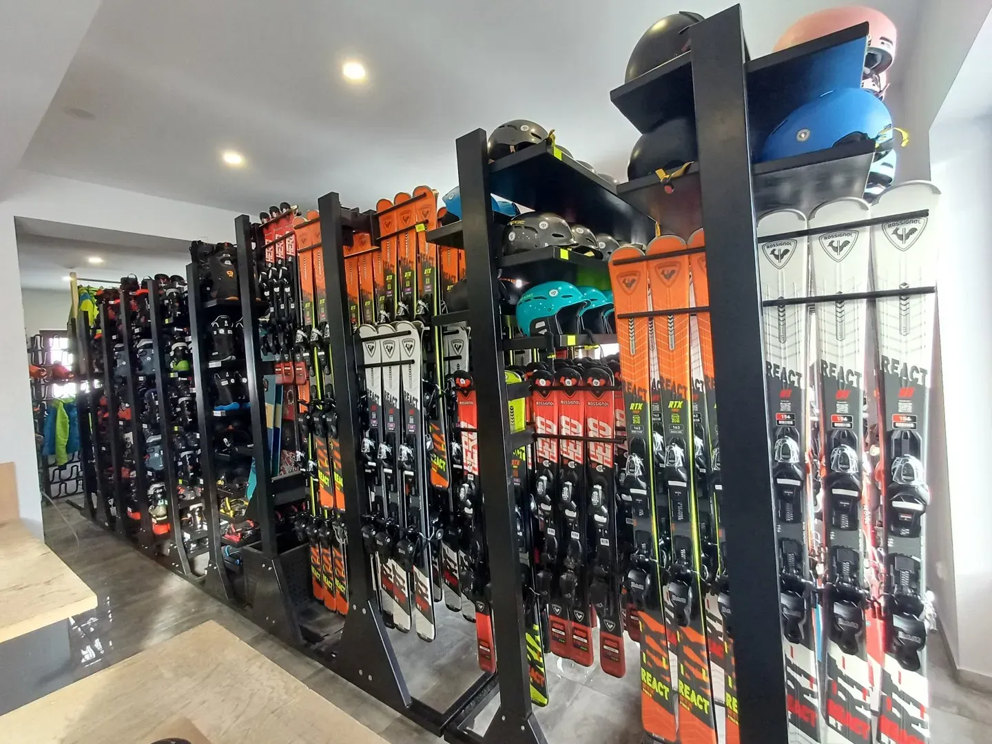 Wnętrze Wypożyczalni